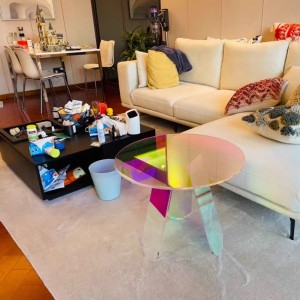 groothandel Helder akriel buite PMMA plastiek buite moderne ontwerp reënboog eetkamer koffietafel stoel by die huis