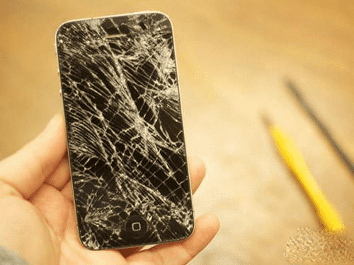 Знаете ли дали при ремонт на мобилния телефон се сменя оригиналния екран?Влезте и ви науча как да идентифицирате истинския екран и фалшивия екран