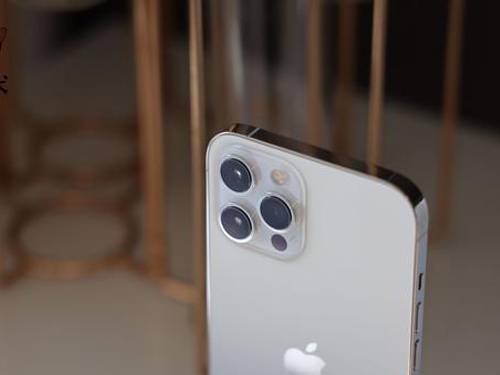 iPhone 12 Pro Max: 4K શ્રેષ્ઠ કેમેરા ફોન
