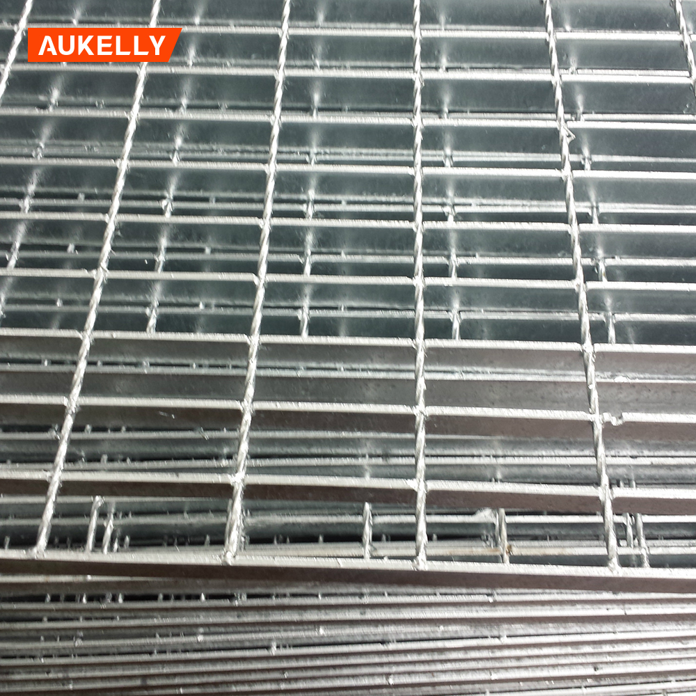 China Factor Sales Reixa de barras de aceiro Reixa de aceiro construción de reixa de aceiro electro galvanizado peso por metro cadrado