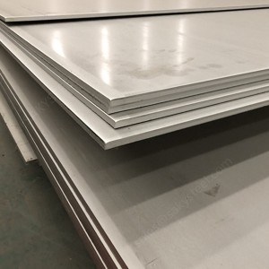 ASTM A240 304 plechy a desky z nerezové oceli