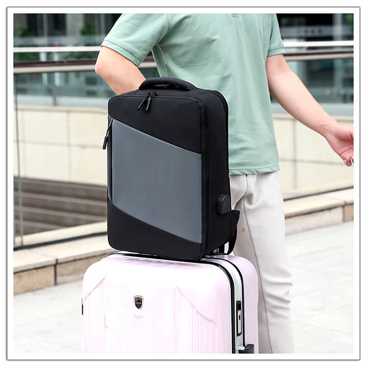 कस्टम-निर्मित यात्रा बैग के लिए आम तौर पर कौन सी सामग्री चुनी जाती है?