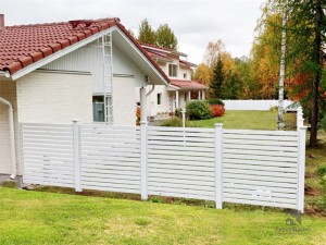 Gardh horizontale PVC FM-502 me gardh 7/8″x3″ për kopsht