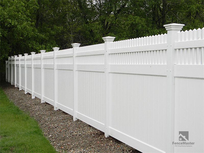 Poluzaštitna ograda od PVC vinila s vrhom kolčića visine 6 stopa x širine 8 stopa
