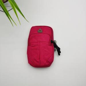 торбица за руке у розе