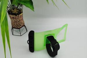 bossa impermeable de color verd transparent