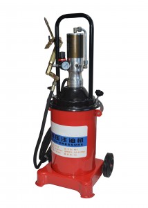 Pompa pneumatica di grassu à alta pressione (70: 1) cù una capacità di bucket 12L
