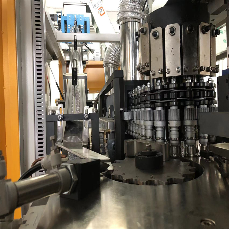 Shemesh Launches Complete Robotics-Enhanced Packaging Line For Cosmetics | Beauty Packaging