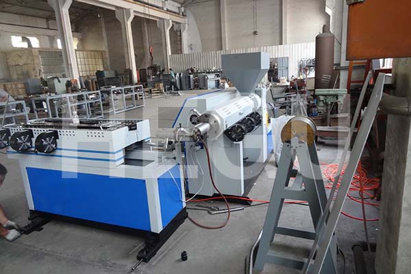 Rapid Delivery for Roof Tile Making Machine - PVC pipe machine  pvc fiber reinforced pipe making machine – WOOD-PLASTIC