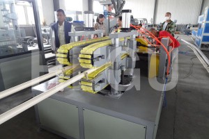 China Cheap price China PVC Plastic Conduit Pipe Extrusion Bending Machine