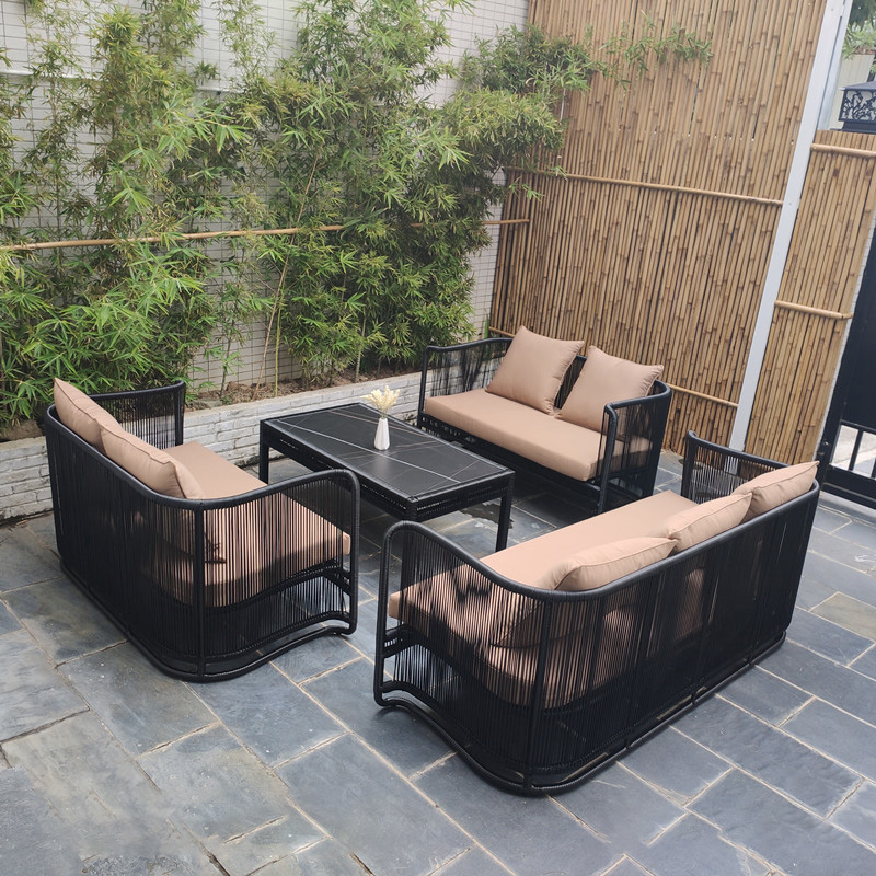 Conjunto de móveis para área externa, conjunto de conversação de 4 peças, conjunto de área externa para varanda com jardim e piscina