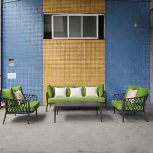 Metal Retro Patio Furniture Set Set Percakapan Luar Ruangan, Meja Modern, Kursi Empuk dan Kursi
