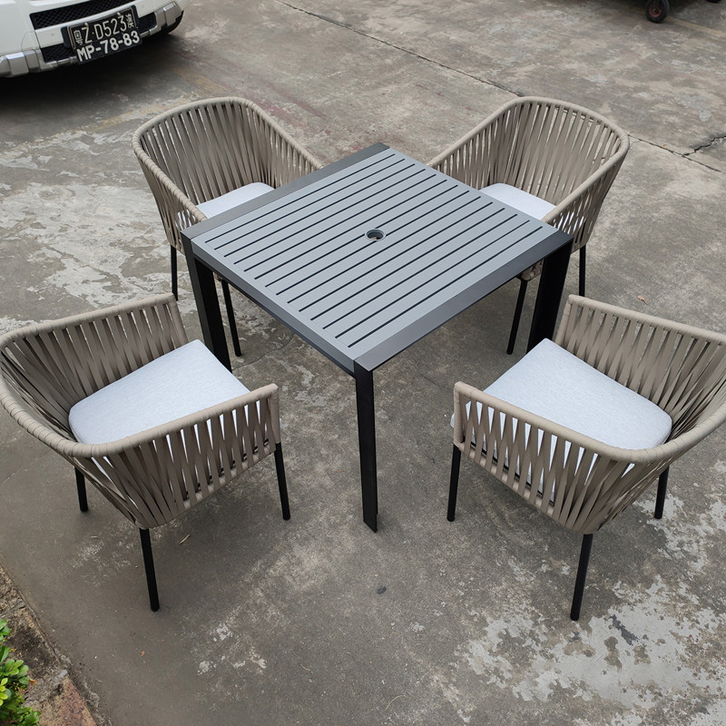 Conjunto de cadeiras de mesa para todos os climas Conjunto de bistrô para conversação Mobiliário externo