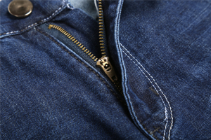 Jeans slim da uomo di alta qualità blu con cuciture di personalità