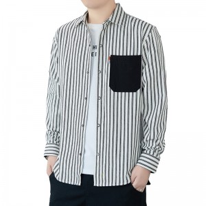 Црно-бела машка кошула со риги од фабрички обичај од 2022 година со стилски карактер