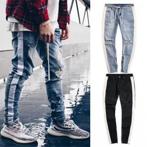 2021 jeans met warm uitverkoping vir mans in nood, skraal rits-kant-jeans met wit gestreepte rande en geskeurde voete vir mans-jeans