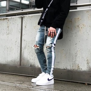 2021 hot sale jeans heren distressed slim-fit zijrits jeans met wit gestreepte randen en gescheurde voeten herenjeans