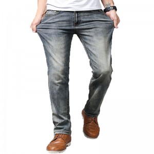 Slim fit Straight Leg Blue Wash Jeans Bolsillo trasero bordado Jeans de hombre