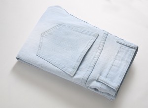 Прави панталони со висока еластичност Светло сини искинати машки фармерки