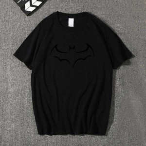 Άνετο ανδρικό μπλουζάκι κοντομάνικο με στάμπα νυχτερίδας