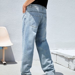 losse rjochte broek ljochtblauwe wosken ripe jeans manlju