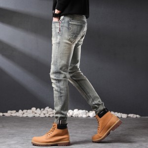 Guapos retro gris claro raspado jeans hombres primavera verano 2022 nuevos pies delgados estiramiento pequeños pantalones largos de pierna recta