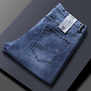 N'oge mgbụsị akwụkwọ jeans ndị nwoke Korean ụdị ejiji na velvet ogologo ụkwụ jeans