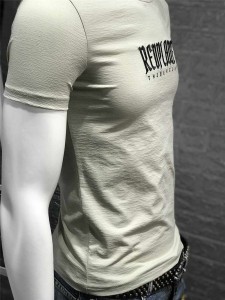 Ανδρικό κοντομάνικο μπλουζάκι με στρογγυλή λαιμόκοψη, βαμβακερό λεπτό εμπριμέ μπλουζάκι