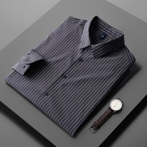 Raidallinen paita miesten pitkähihainen kevyt luksus design tunne miesten vapaa liike uratrendi syksy ja talvi uusi paita