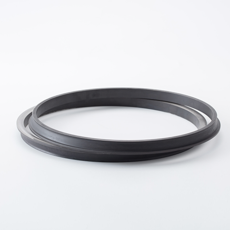 Influence of bevel Angle of floating oil seal on sealing performance