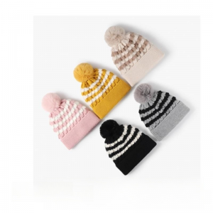 Versatile women’s large waistband with plush cold hat, fashionable color matching knitted hat