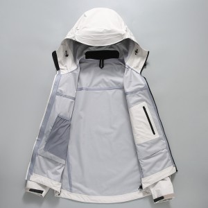 Wholesale lightweight waterproof hooded outdoor men’s jackets