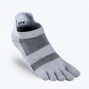 ถุงเท้านิ้วเท้ายี่ห้อ Coolmax Performance Running Socks