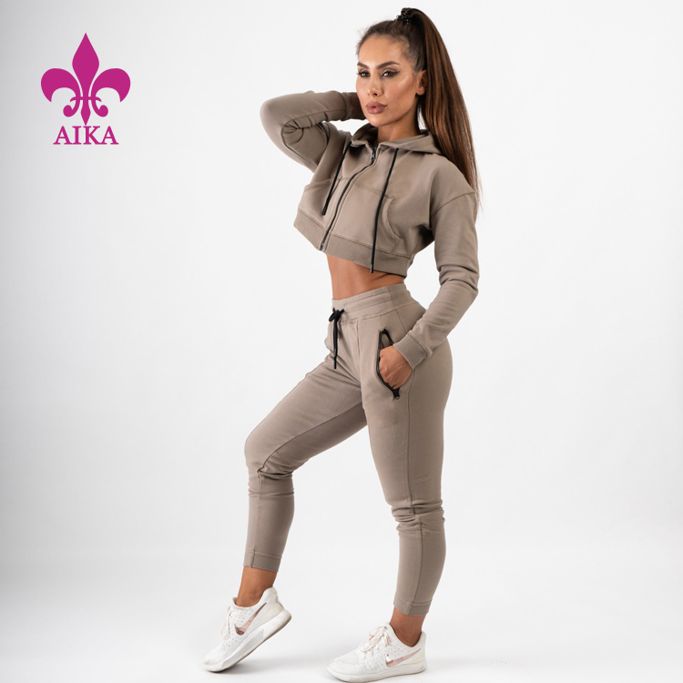 Wholesale Custom embroidery  pattern womens sports running plus size tracksuits sets