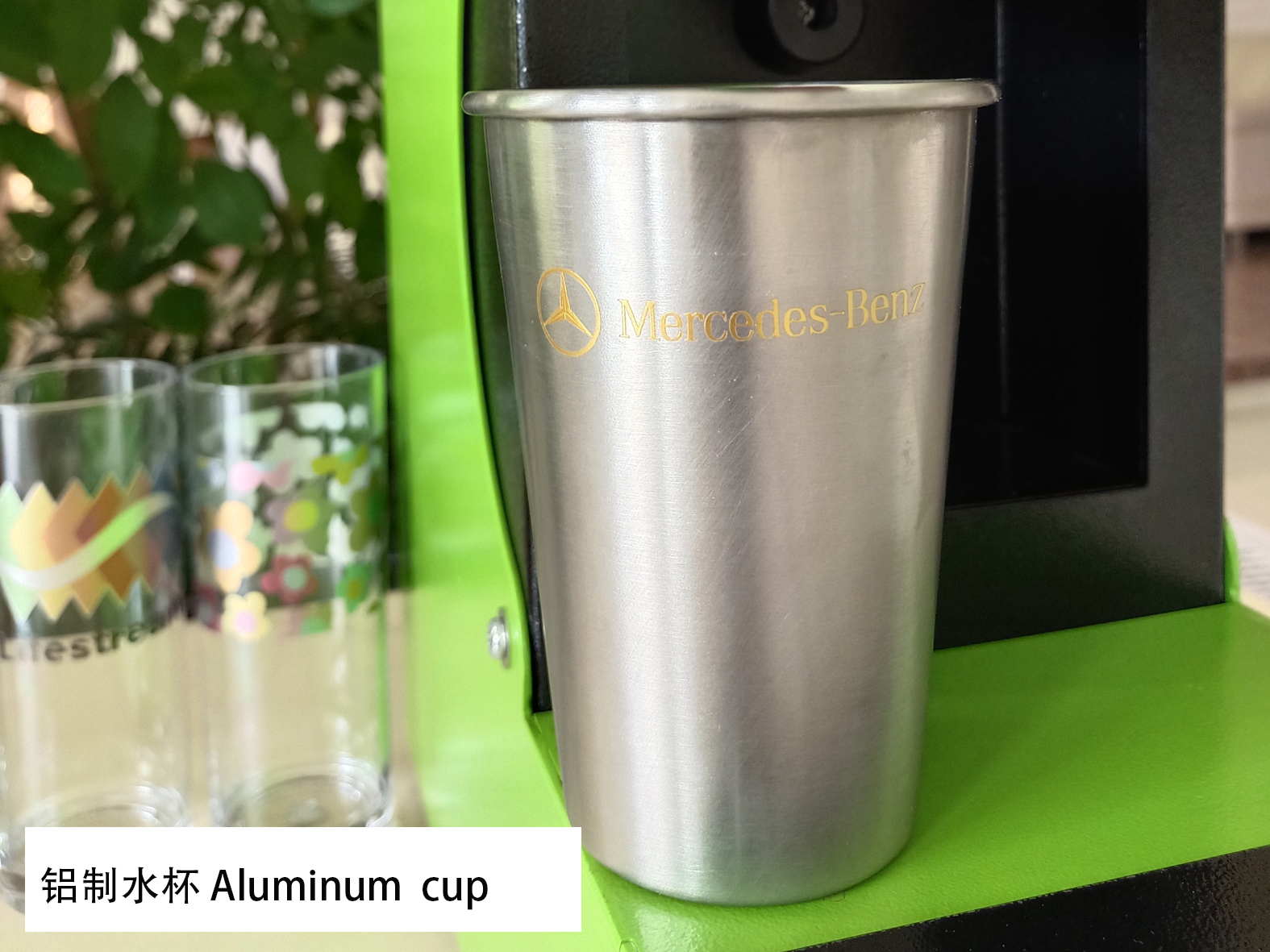 Etiquetes, logotips i marques exclusives amb paper adhesiu de transferència de calor d'or brillant (HSF-GD811) per a tasses d'alumini