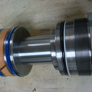 Тежки хидравлични цилиндри от серия CD250