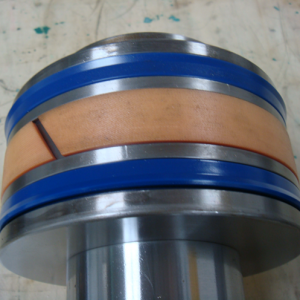 Silinder hidraulik futy siri CD250 berat