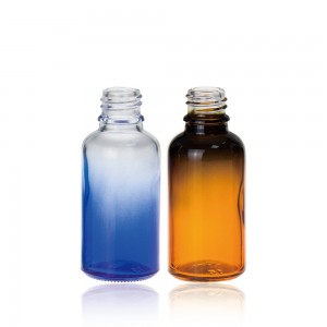Bottiglia di vetro di olio raffinato