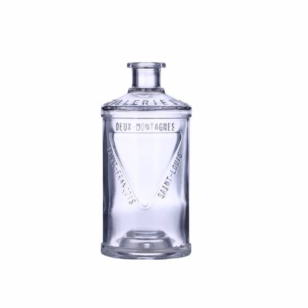 fakitale yaukadaulo ya Rum Alcoholic Glass Botolo - 750ml Distillerie 3 lacs Flint botolo - Ant Glass
