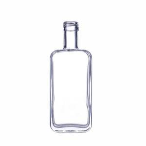 プラスチックキャップが付いている250mlの空のガラスの平らな酒瓶