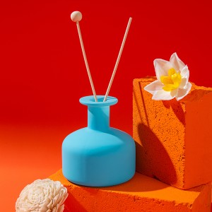 Flower Stick Unique Blue Round Glass Reed Diffuser Bottle with Cork