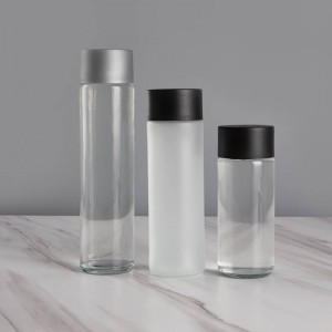 Празни цилиндрични стъклени бутилки за напитки за артезианска негазирана вода