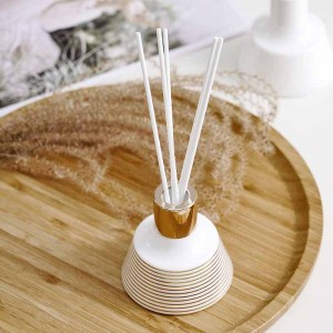 Golden Stamping Screw Mouth Opal Glass Reed Diffuser Bottle for Sale