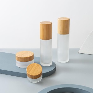 Frascos de vidro de loção cosmética creme 50ml com tampas de bambu