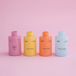 Steklenice s kozmetičnimi kapalkami za olje s tiskanim logotipom