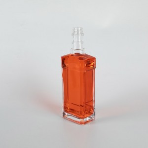 Bottiglia di vetro Bourbon quadrata piatta trasparente da 700 ml