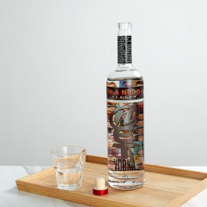 750ml Arizona Glass Liquor Bottle with Cork