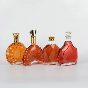 Kundenspezifische leere 70CL XO Brandy-Cognac-Glasflasche