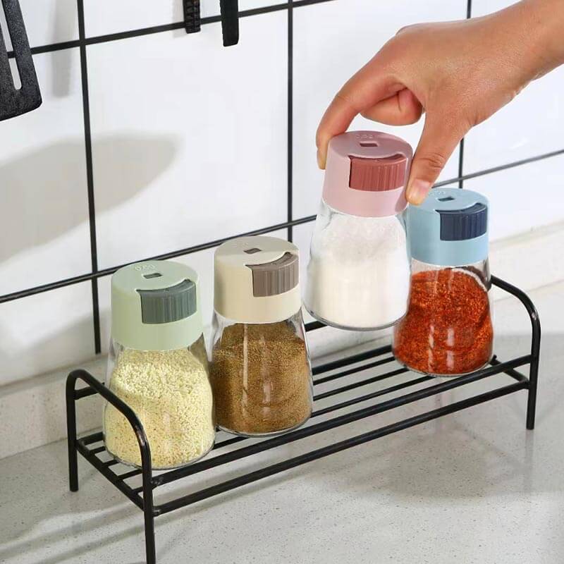 キッチンの整理に最適なガラス製スパイス容器