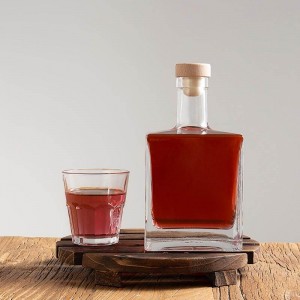 750ml Square Transparent Glass Rum Gin Whisky Bottle